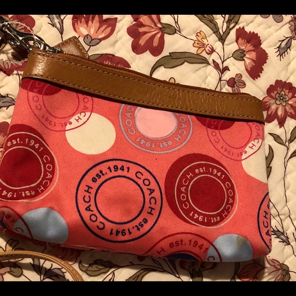 Coach wristlet - Picture 1 of 3